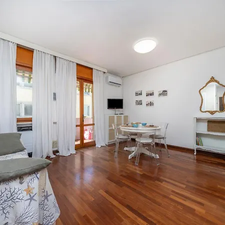 Apartamento Guesthost - Lovely In